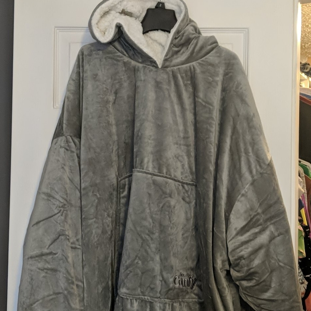 The Comfy "snuggie"